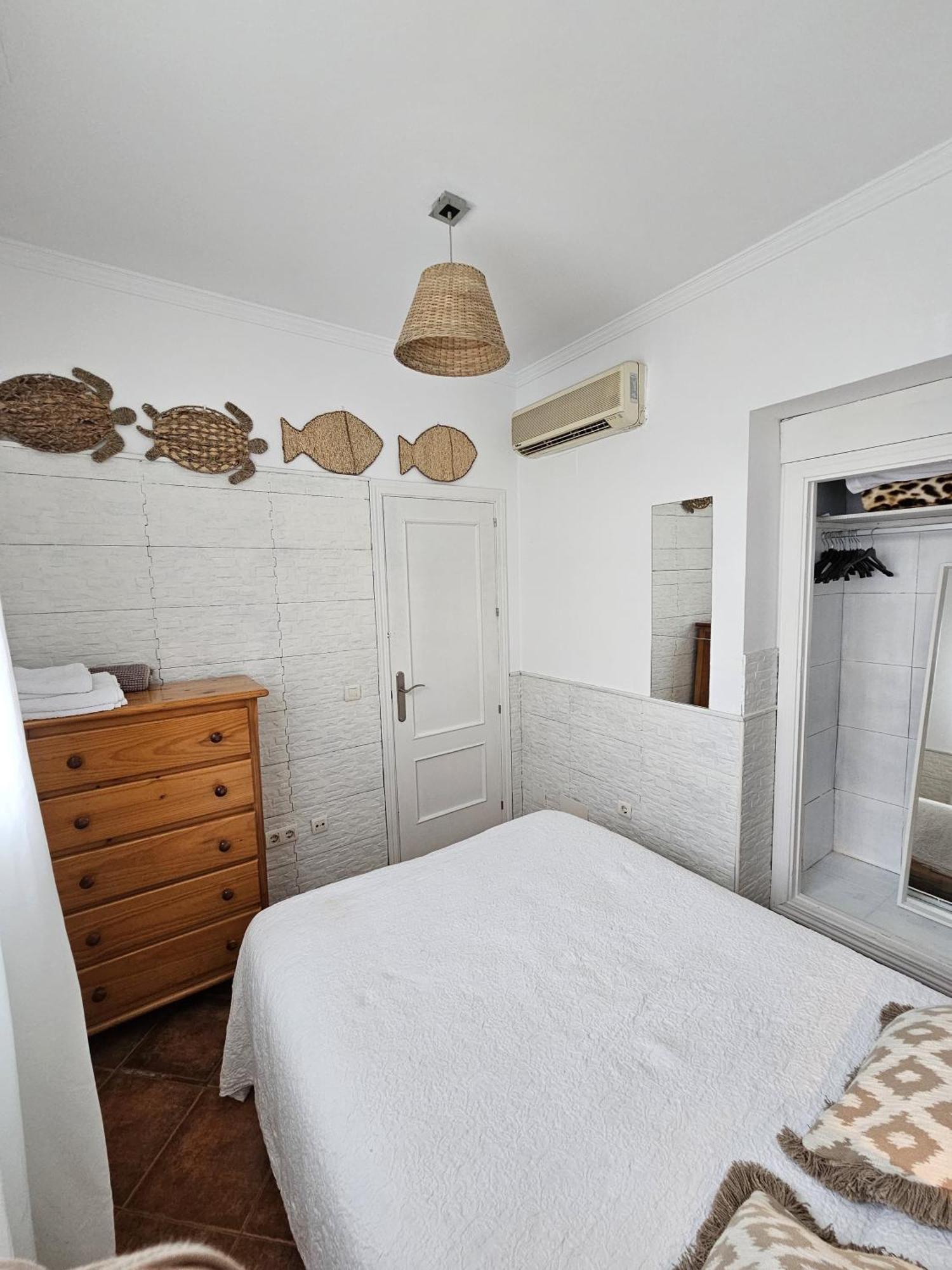 Pedregalejo Beach House Apartment Малага Екстериор снимка