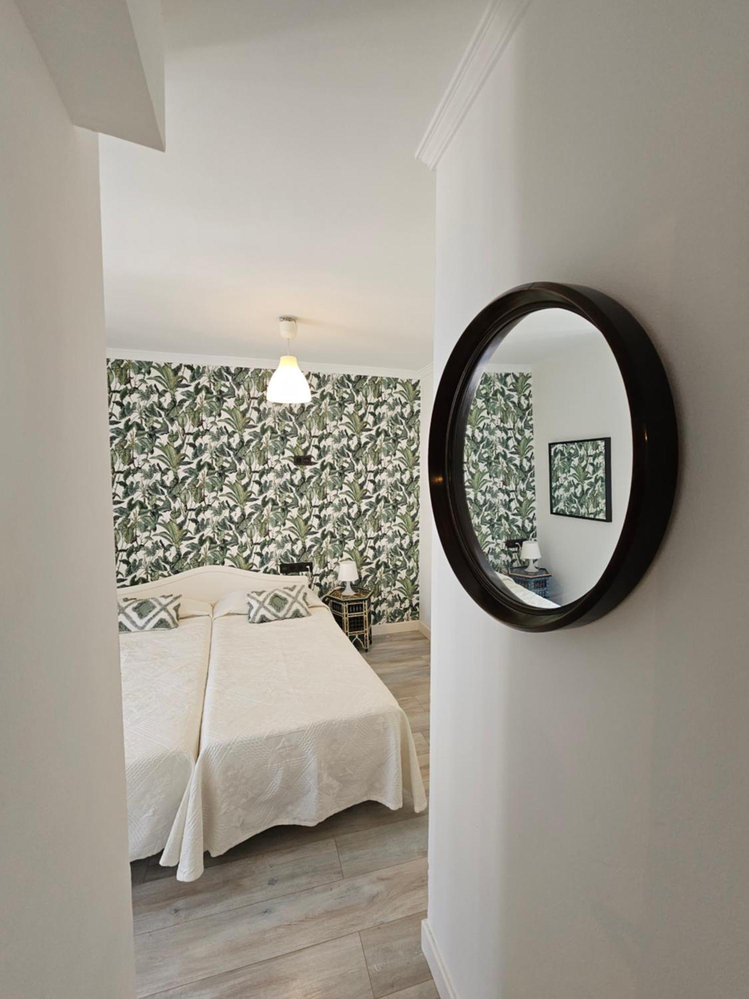 Pedregalejo Beach House Apartment Малага Екстериор снимка
