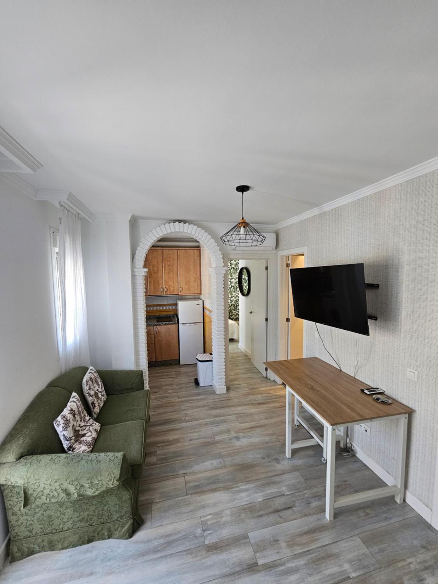 Pedregalejo Beach House Apartment Малага Екстериор снимка